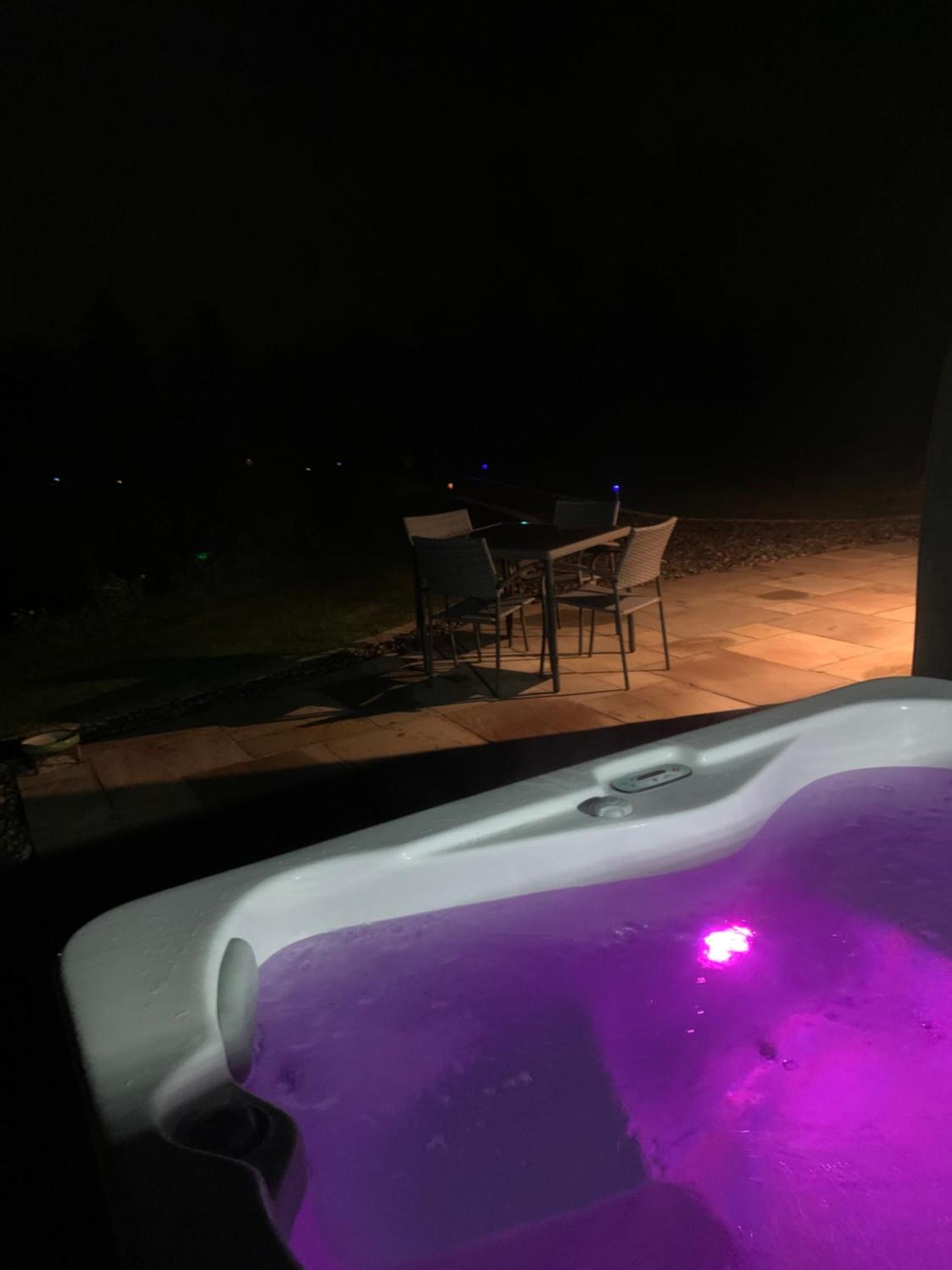 奥本Red Squirrel Pod With Hot Tub别墅 外观 照片